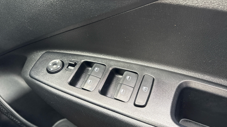 Hyundai i10 1.0 Advance 5dr Petrol Hatchback